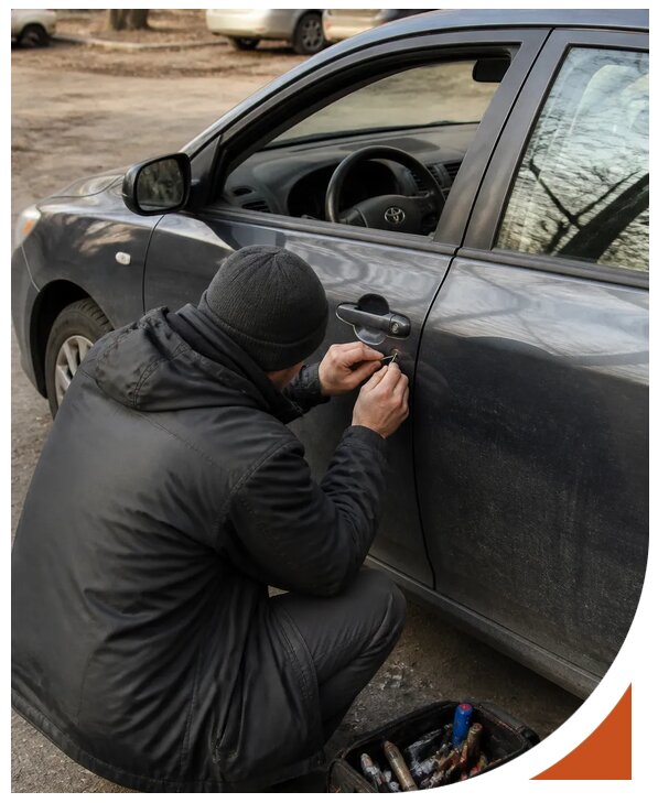 Профессиональное вскрытие автомобиля Тойота без повреждений в Дубне